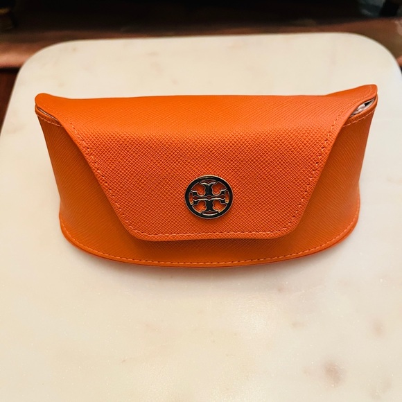 Tory Burch Rose-Tinted Pink Sunglasses w/a Tan Tory Burch Dust Bag & Case (EUC) - Picture 12 of 13